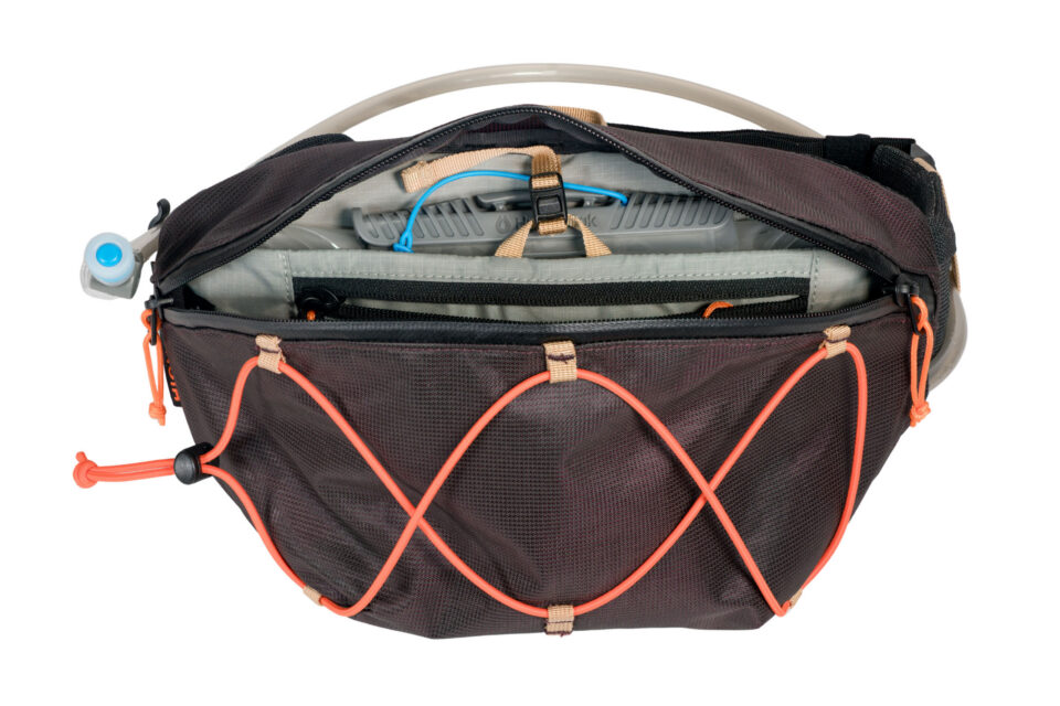 high above cascadia 4l hip pack