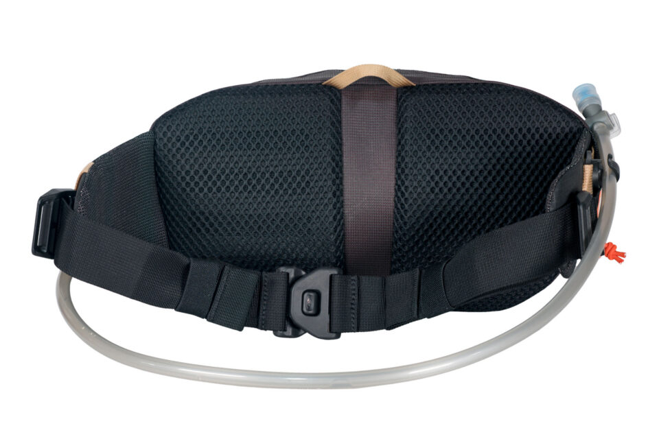 high above cascadia 4l hip pack
