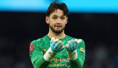 Leeds in James Trafford talks with Manchester City