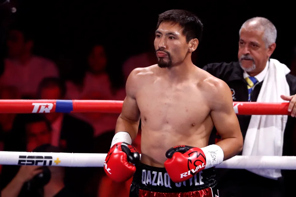 Alimkhanuly relinquished the belt to move up to super middleweight