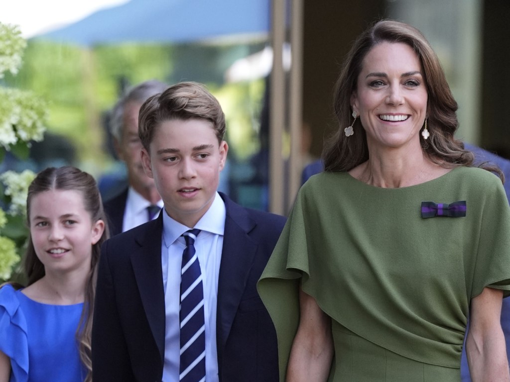  Why Wasn't Prince Louis At Wimbledon With Kate Middleton & Prince William?