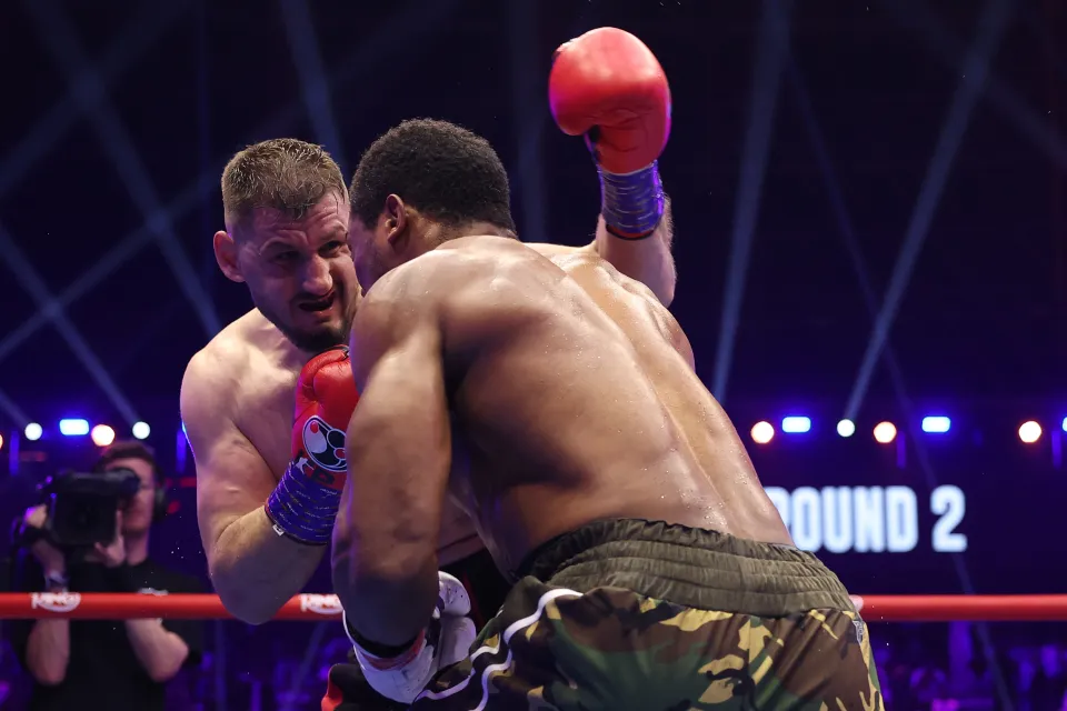 Anthony Joshua v Kristian Prenga.