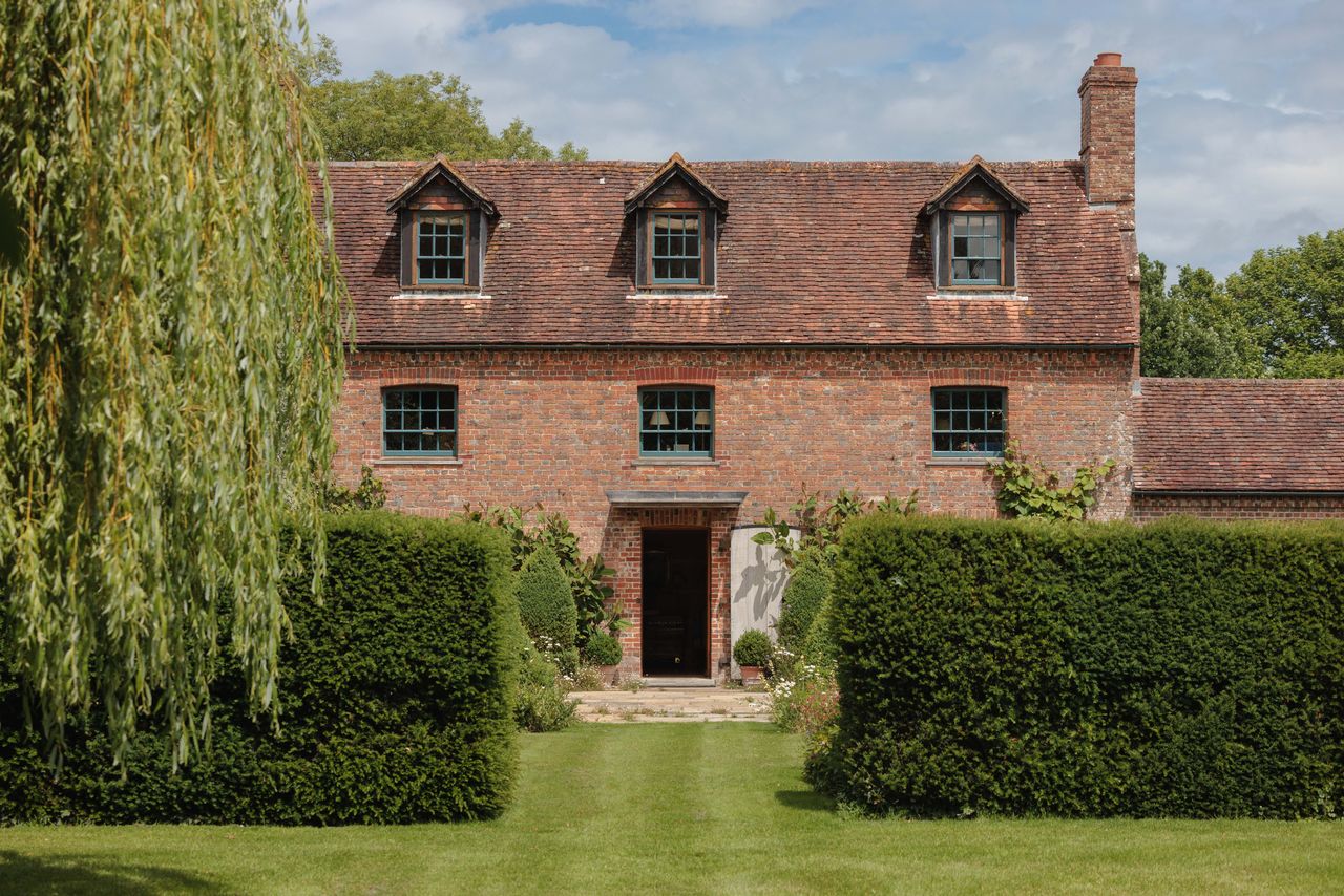 There’s a RIBA award-winning library inside this Dorset mill house