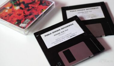 "Not The Same Thing" - John Romero Challenges DOOM Designer's Claim Piracy Indirectly "Gutted" id