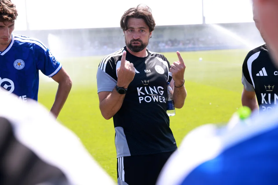 Russell Martin gives instructions during Leicester City's match against Northampton Town