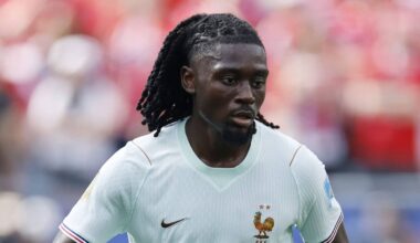 Man Utd: Third midfield deal gets mega boost as manager open to €55m sale