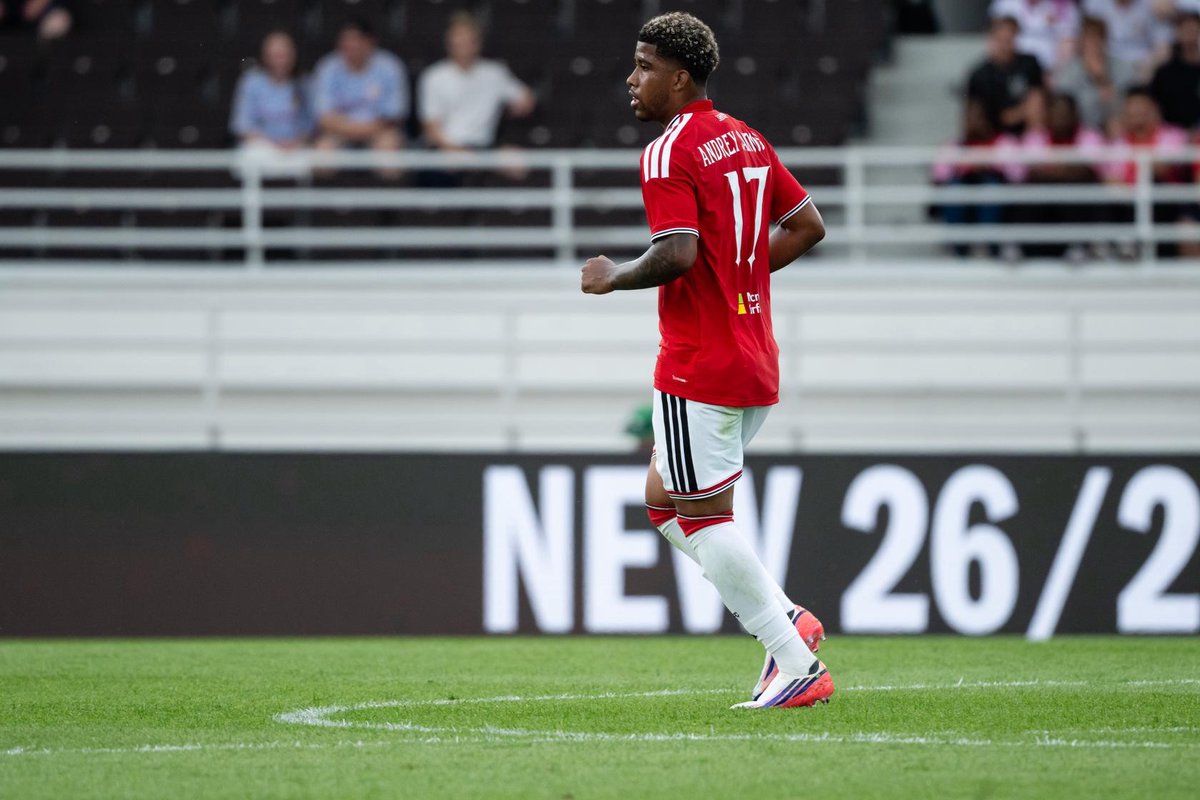 Carrick reflects on Andrey Santos debut - Official Manchester United Website
