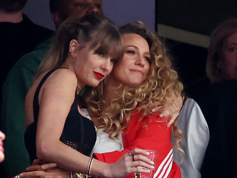 Lively and Swift were incredibly close, and were frequently photographed together at dinners and public events