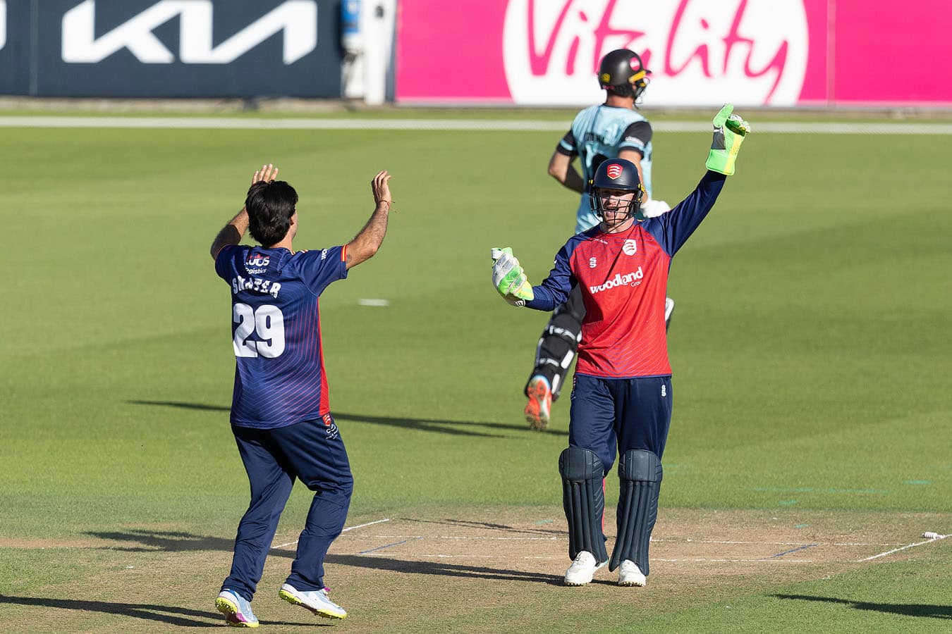 Essex Men secure Blast Quarter-Final