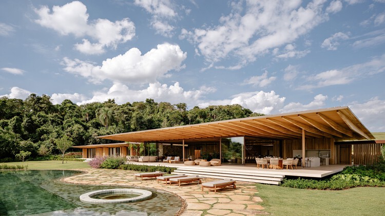 AMS House / Jacobsen Arquitetura - Image 1 of 22