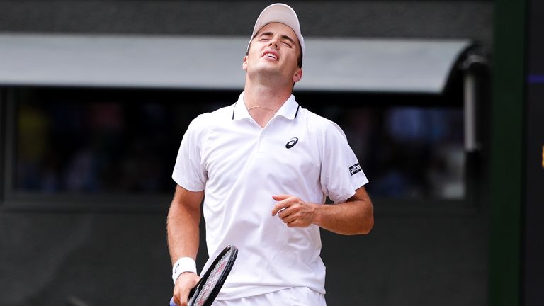 Arthur Fery in action against Alexander Zverev at Wimbledon