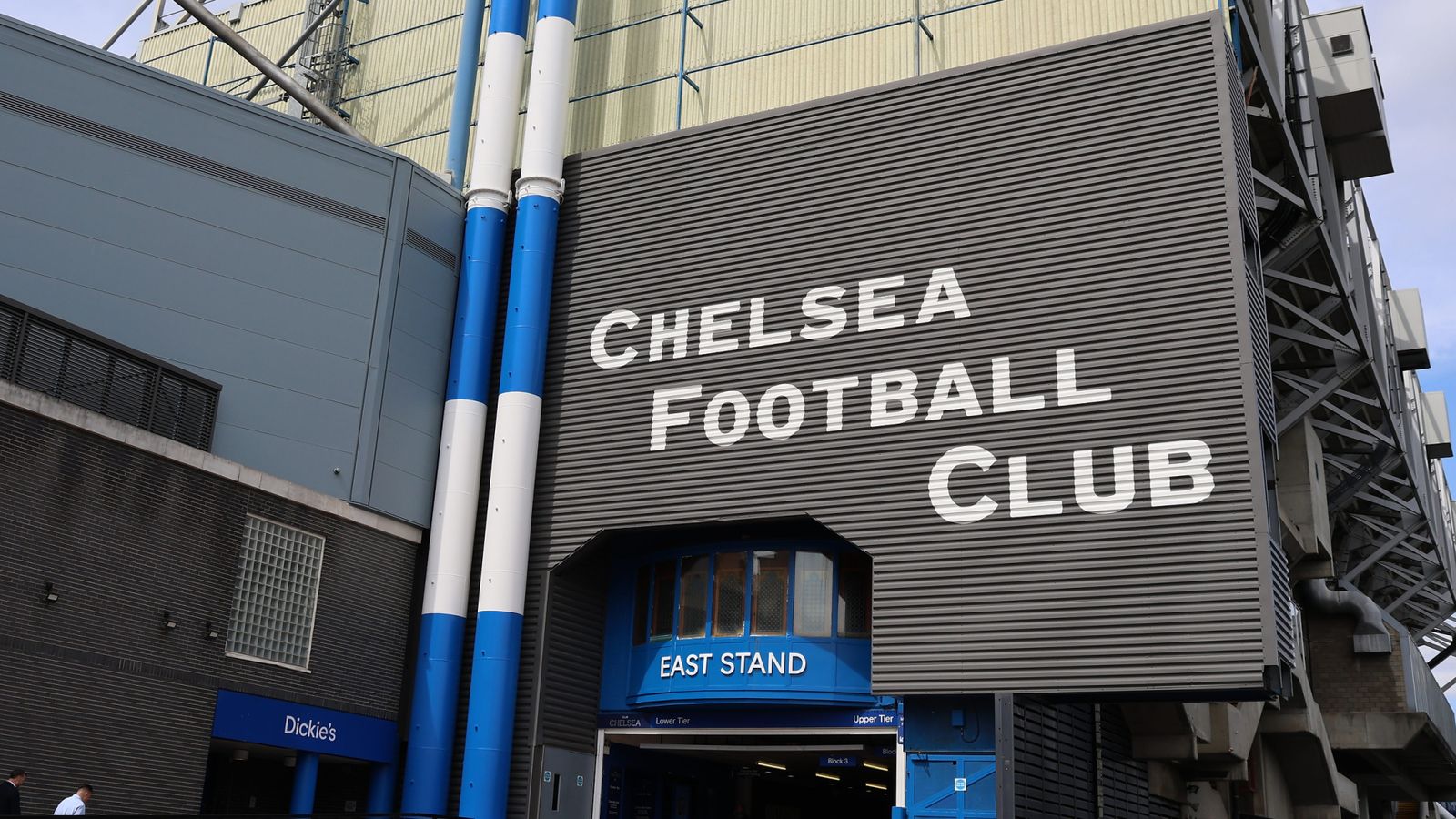 Chelsea handed £10m fine and suspended transfer ban after admitting FA rule breaches dating back to Roman Abramovich era | Football News
