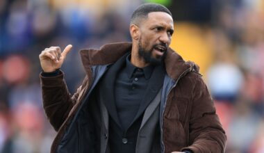 Jermain Defoe was dressed for the occasion on his first game in charge of Woking