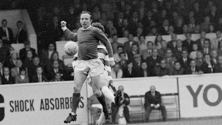 Manchester United defender Nobby Stiles controls the ball during the during the league match against QPR. October 1968. (Photo by Kent gavin/Daily Mirror/Mirrorpix via Getty Images)