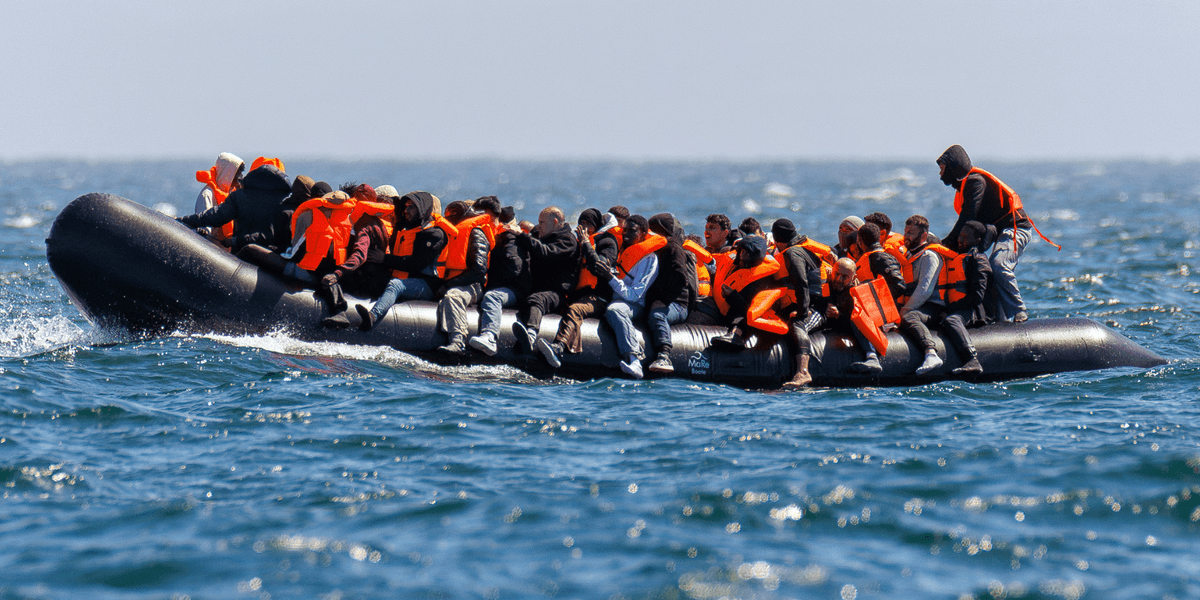 Migrant crisis: Small boat 'carried suspected killers to Britain' after fatal French beach stabbing