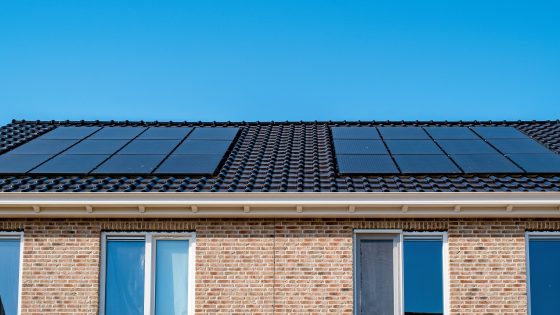 'Rooftop revolution' can help UK almost triple solar capacity by 2030, says report