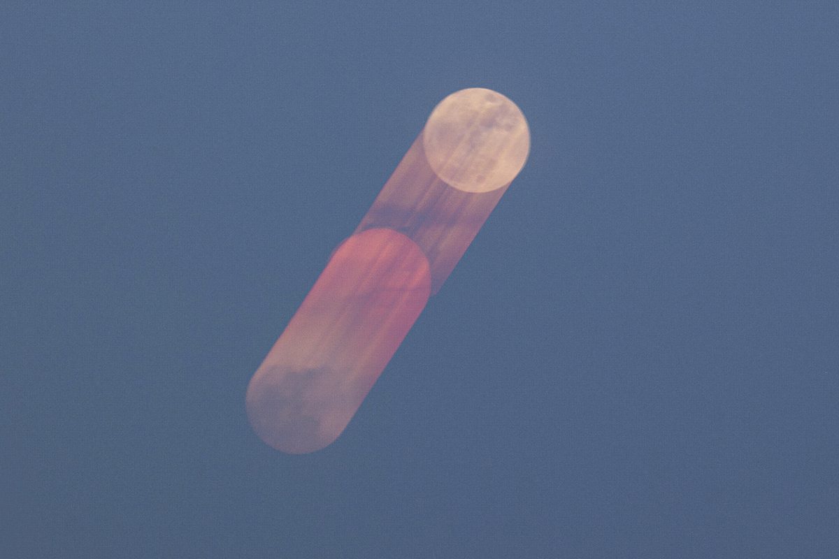 The Strawberry Moon like you've never seen it before. Photographer uses clever trick to show full Moon drifting across the sky