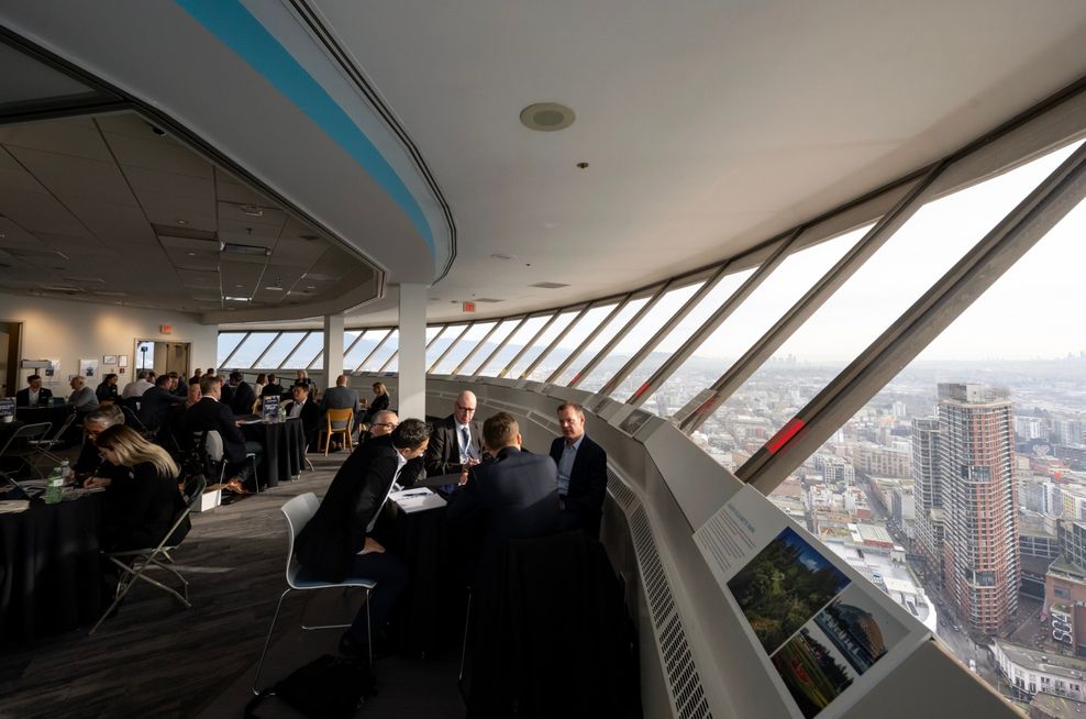 vancouver lookout harbour centre