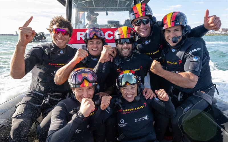 Spain's Los Gallos win second consecutive event on a blustery day in Portsmouth