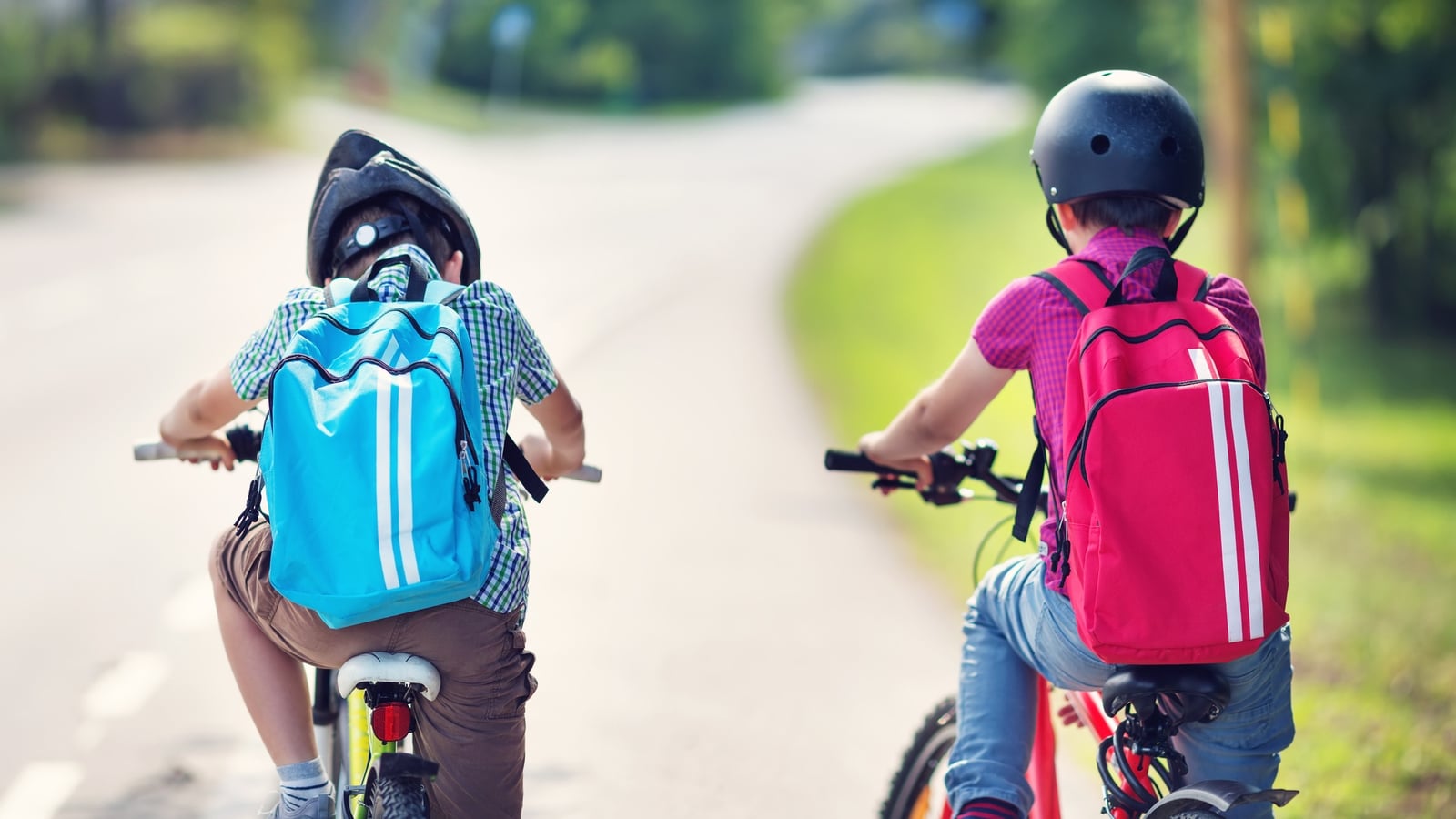 Nearly eight out of ten children 'never cycle to school'