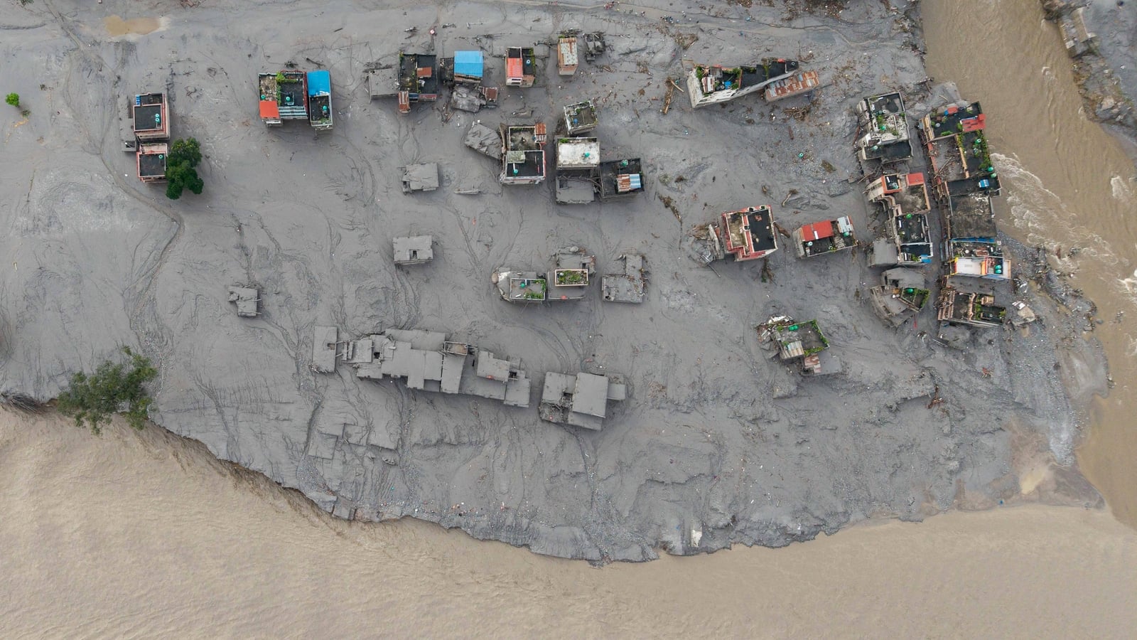 How a glacier collapse may have caused Nepal-Tibet floods