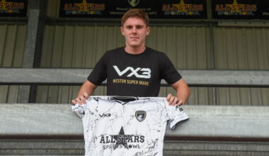 Louie Derrick arrives on loan from Bristol City – Weston-super-Mare AFC