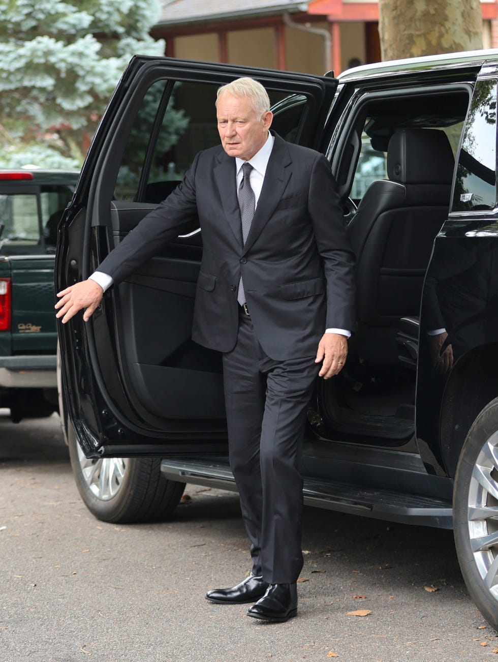 stellan skarsgard filming spy thriller in brooklyn