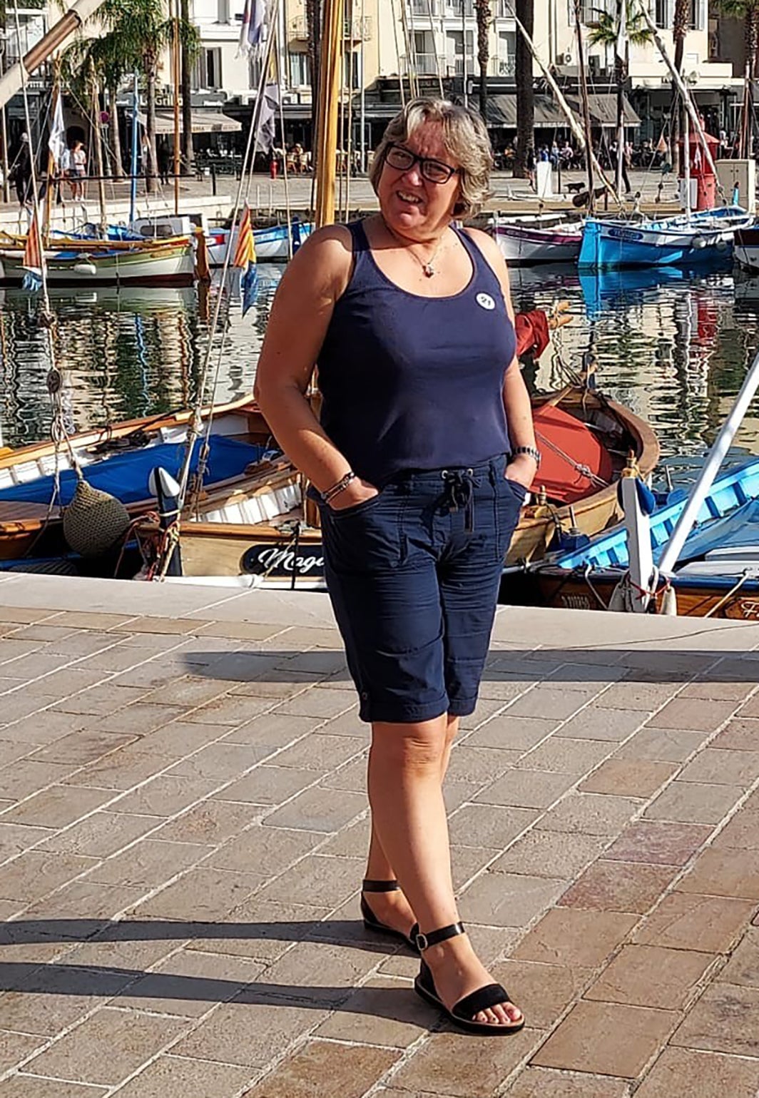 Mrs Tomlinson was diagnosed with ovarian cancer that had spread shortly before Christmas 2020 and immediately underwent treatment