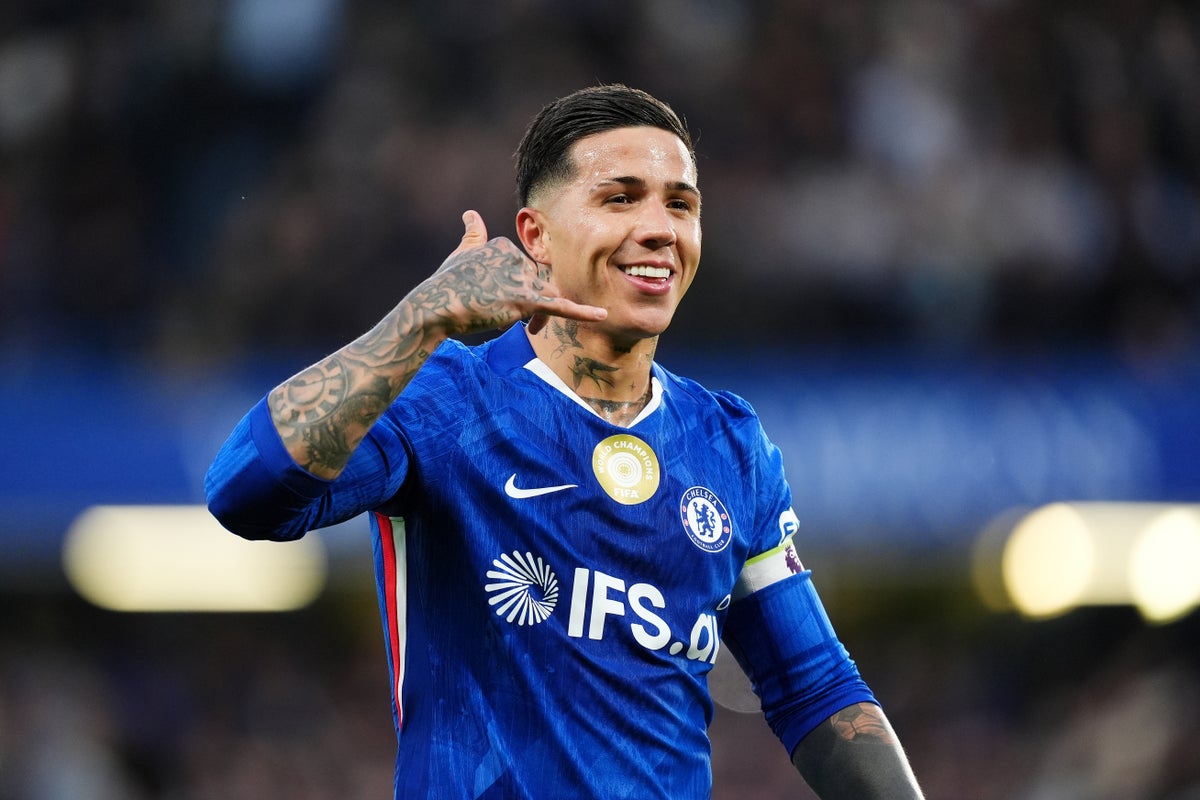Transfer news LIVE: Chelsea’s Enzo Fernandez deadline looms, Arsenal eye up shock Osimhen move, Rodri exit latest
