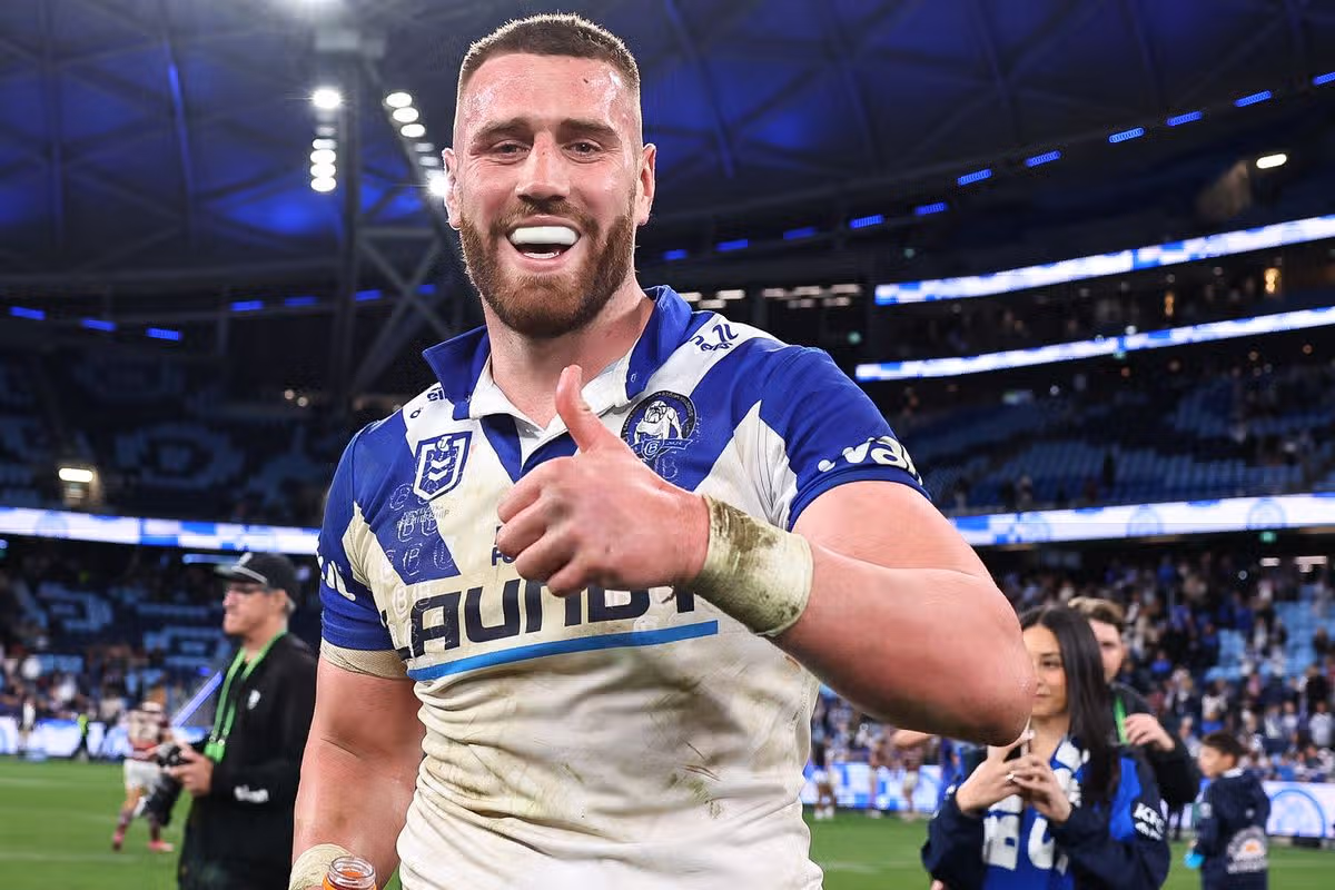 Samuel Hughes of the Bulldogs