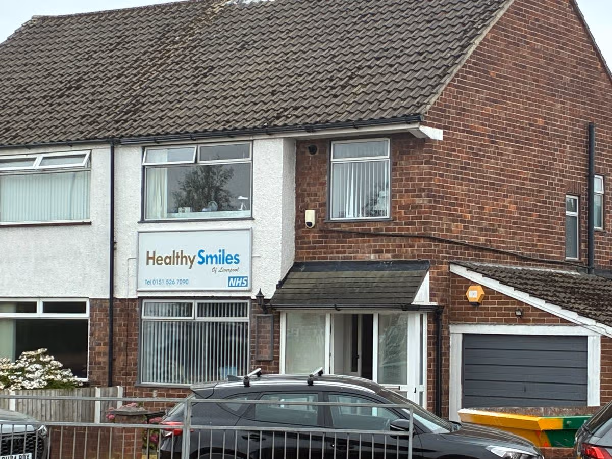 The outside of Healthy Smiles in Maghull