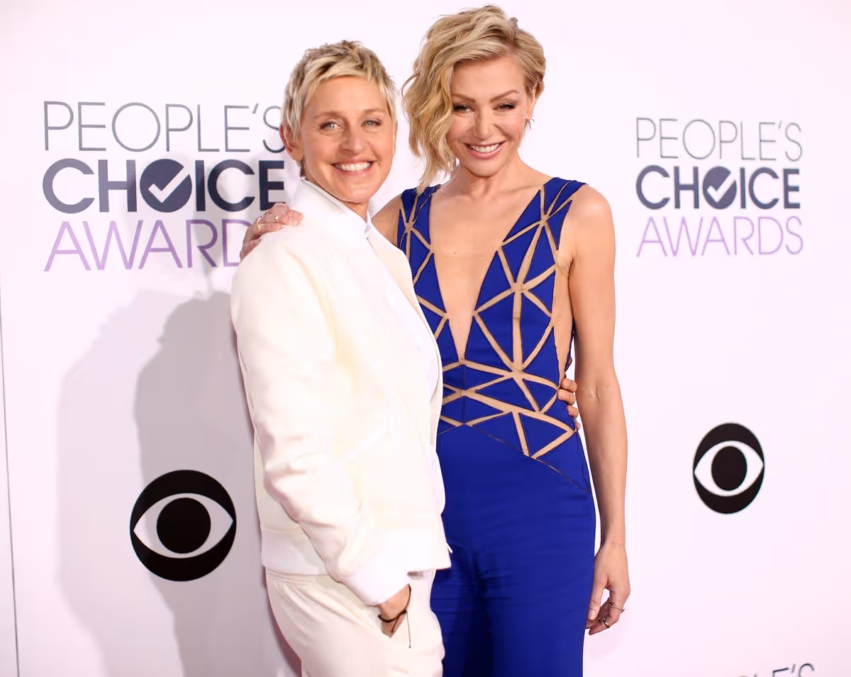 Ellen DeGeneres (L) and Portia de Rossi (R)