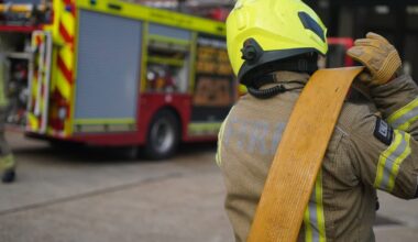 Firefighters tackle grass fire in Woolwich amid amber heat alert