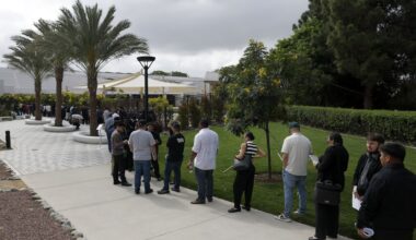 Why falling long-term unemployment is a bad sign for the job market