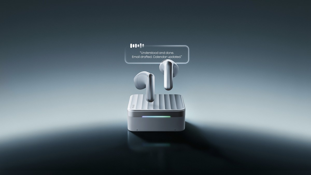 Plaud One earbuds