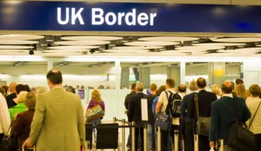 Woman refused flight home to UK after eVisa system mistakes her for twin sister