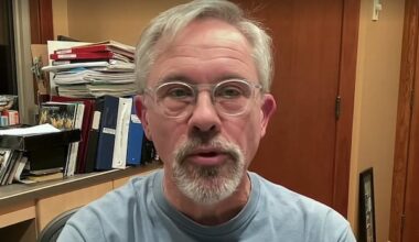 Kelowna ER physician says he's 'experiencing severe exhaustion' — and he's not alone