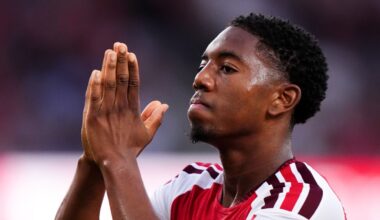 Myles Lewis-Skelly gestured to the Arsenal fans after scoring his goal against Como