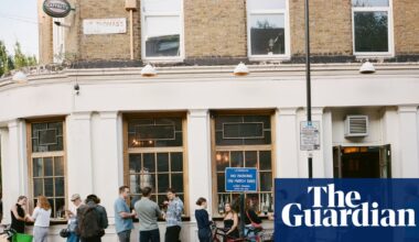 Builders, bakers and cheeseburger-makers: the UK workers struggling in extreme heat | Extreme heat
