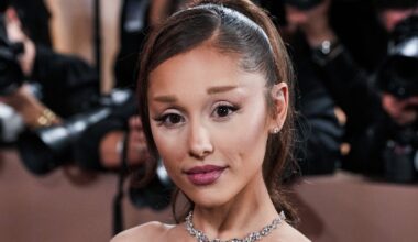 Ariana Grande thanks fans for support at O2 gig after announcing break from public life