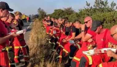 Wildfires: Volunteers helping to provide Britain's exhausted firefighters with fresh meals