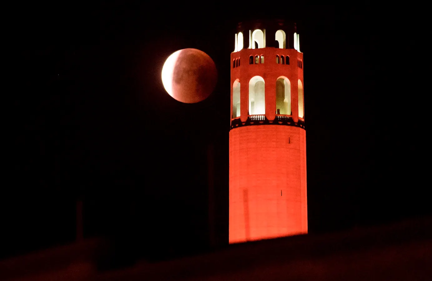 See A Rare ‘Blood Moon’ Eclipse Beside Saturn: The Night Sky This Week