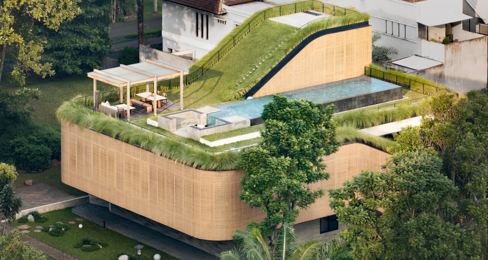 Split Mass Residence / K-Thengono Design Studio