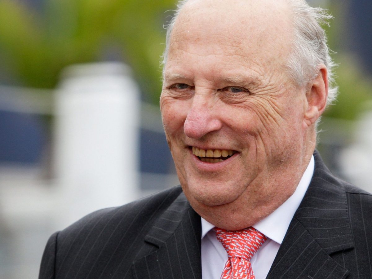 ***File Photo*** SYDNEY, AUSTRALIA - FEBRUARY 24: King Harald V of Norway arrives to view the 'Kathleen Gillett Ketch' at the Australian National Maritime Museum on February 24, 2015 in Sydney, Australia. The royal couple are in Australia for six days and will attend events in Canberra, Sydney and Perth. (Photo by Lisa Maree Williams/Getty Images)