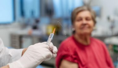Study: Recombinant shingles vaccination and the risk of cardiovascular events. Image Credit: Halfpoint / Shutterstock