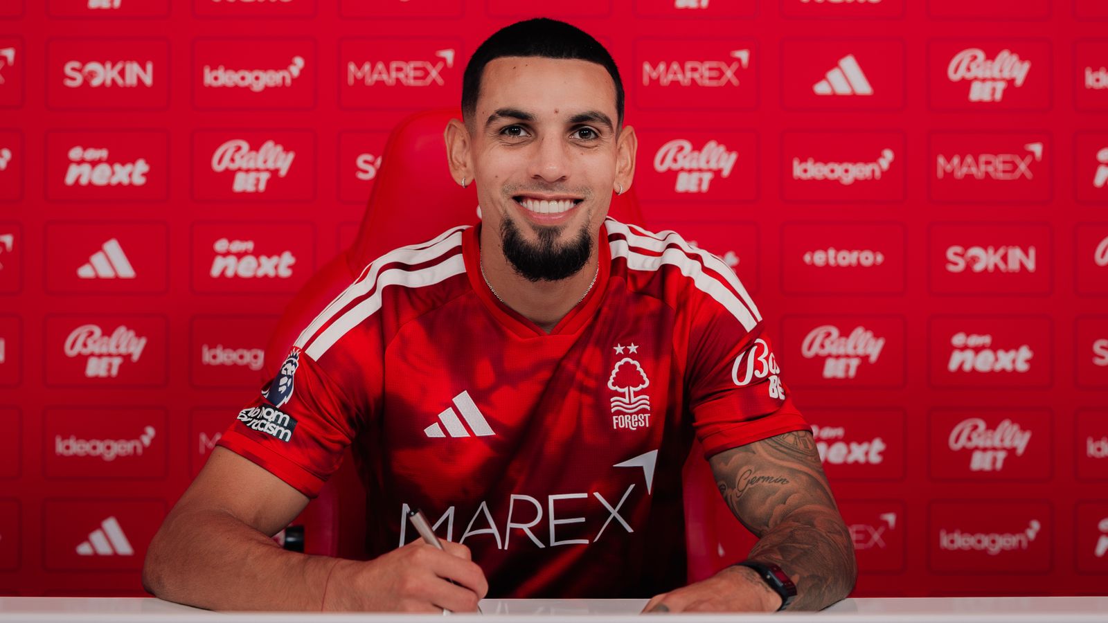 Munoz has reunited with Oliver Glasner at Nottingham Forest