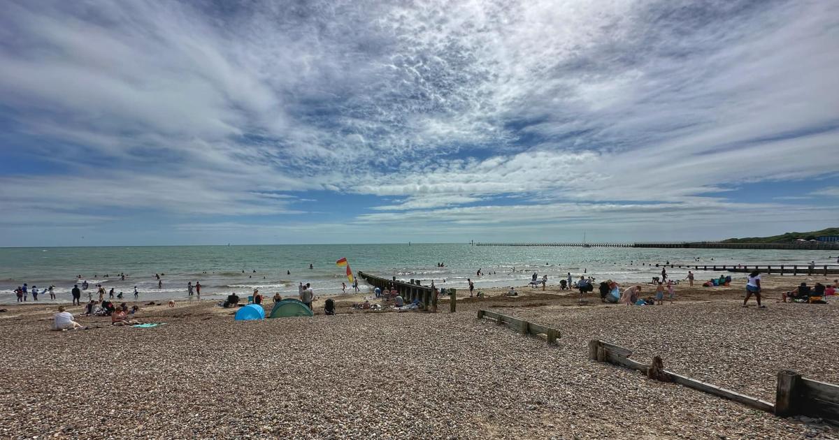 Southern Water discharge sewage in sea at Littlehampton