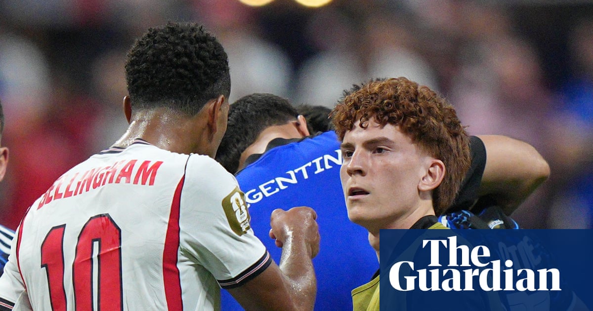 Chelsea sign Argentina international Valentín Barco from Strasbourg | Transfer window