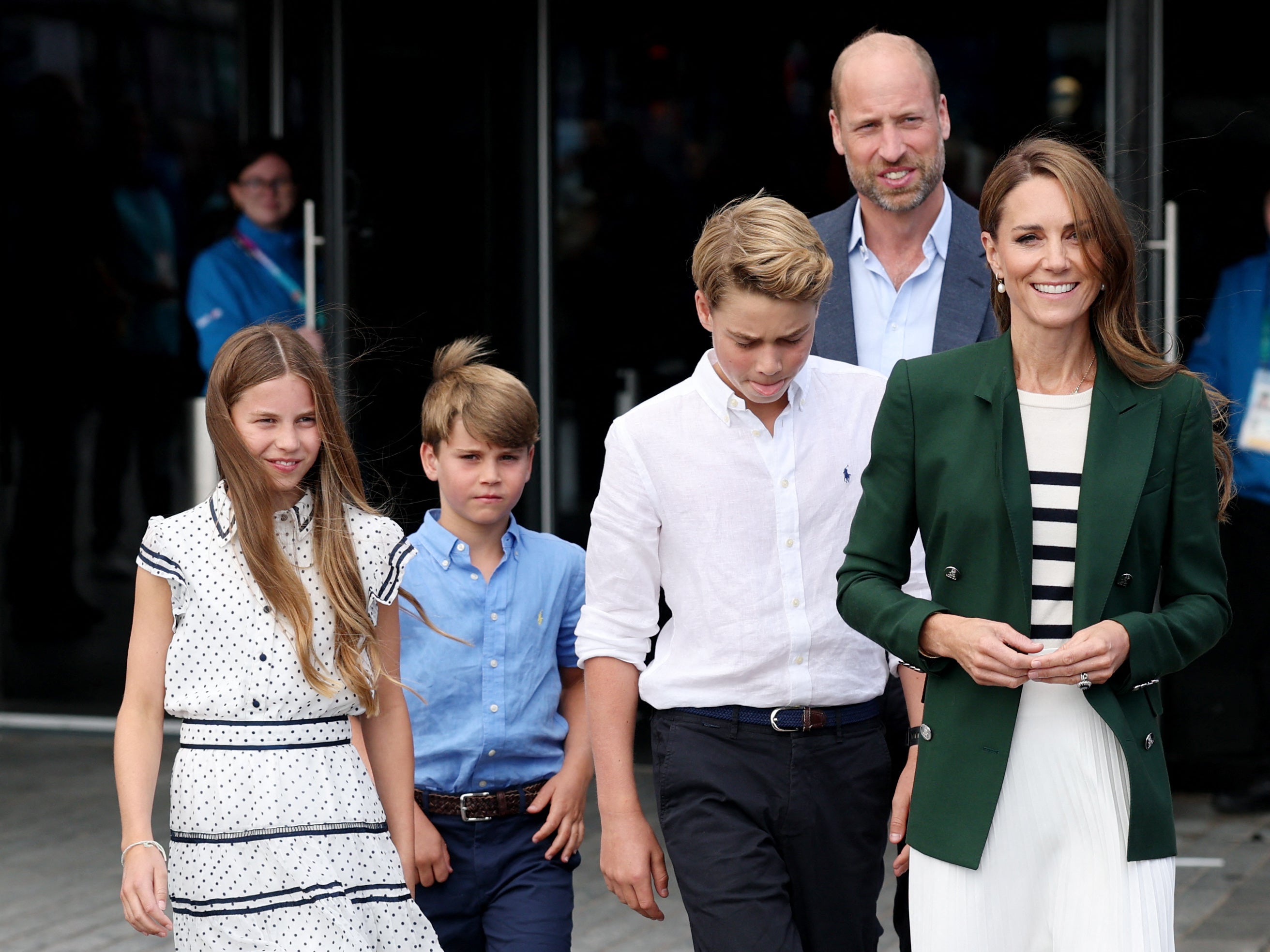 William, Prince of Wales outside the arena with Catherine, Princess of Wales, Princess Charlotte, Prince George and Prince Louis