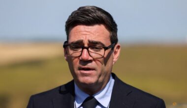 UK PM to chair emergency meeting on heatwaves, drought